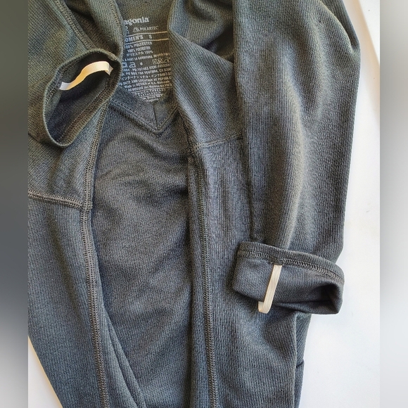 Patagonia Women's Capilene 2 Lightweight V Neck Top Long Sleeve Black S. - Picture 4 of 11